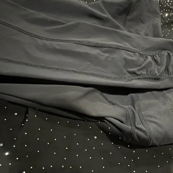 Lululemon scrunch leg leggings - Picture 2 of 3